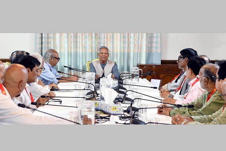 Interim government chief adviser Professor Dr Muhammad Yunus holds a meeting with newspaper editors on 3 September 2024